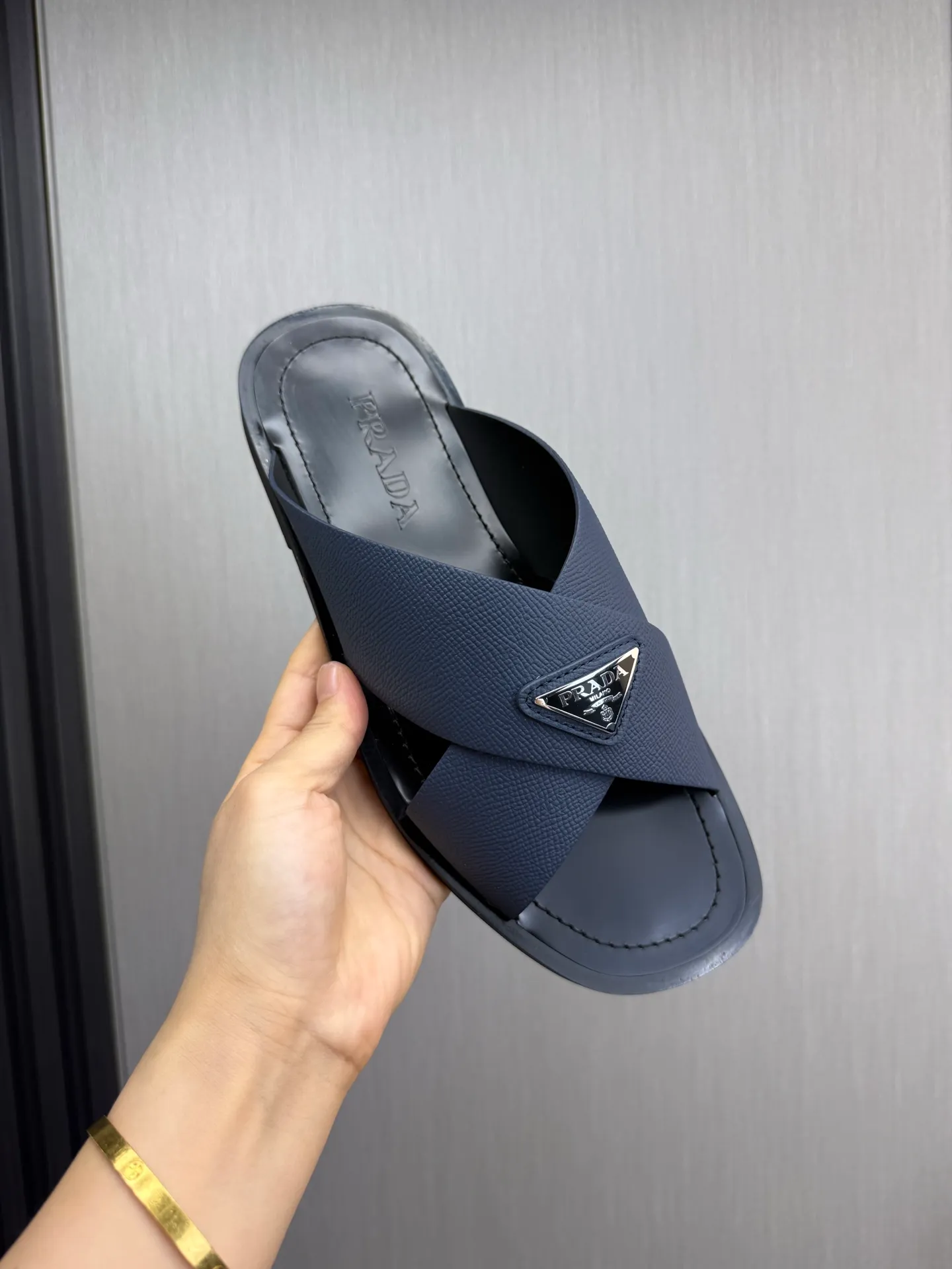 Factory price 340💰 ＰＲＡＤＡPrada - popular men's slippers hot sale 🔥 🩴Official website one to one production 38-45 sizes 45 46 🉑️Customized!
